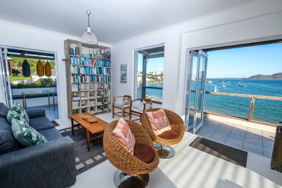 3 Bedroom Property for Sale in Middedorp Western Cape